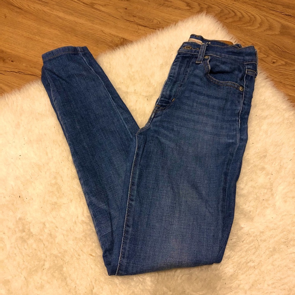 Levi Mile High Rise Skinny Jeans